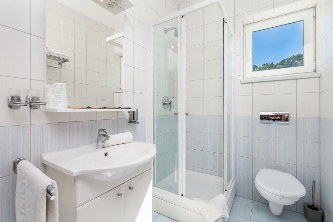 Villas Rab Palit Екстериор снимка