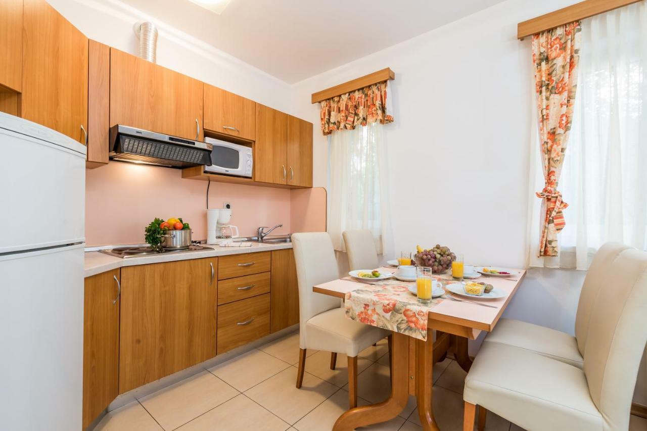 Villas Rab Palit Екстериор снимка