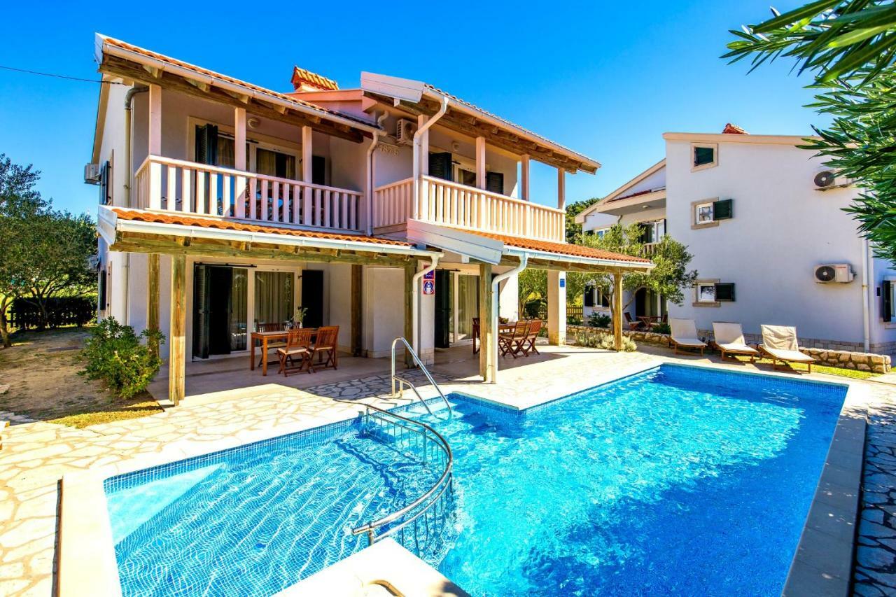 Villas Rab Palit Екстериор снимка