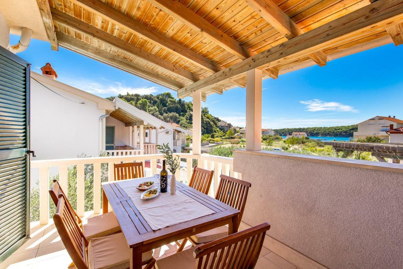 Villas Rab Palit Екстериор снимка