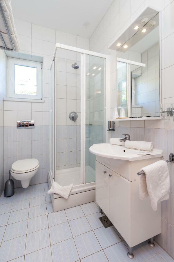 Villas Rab Palit Екстериор снимка